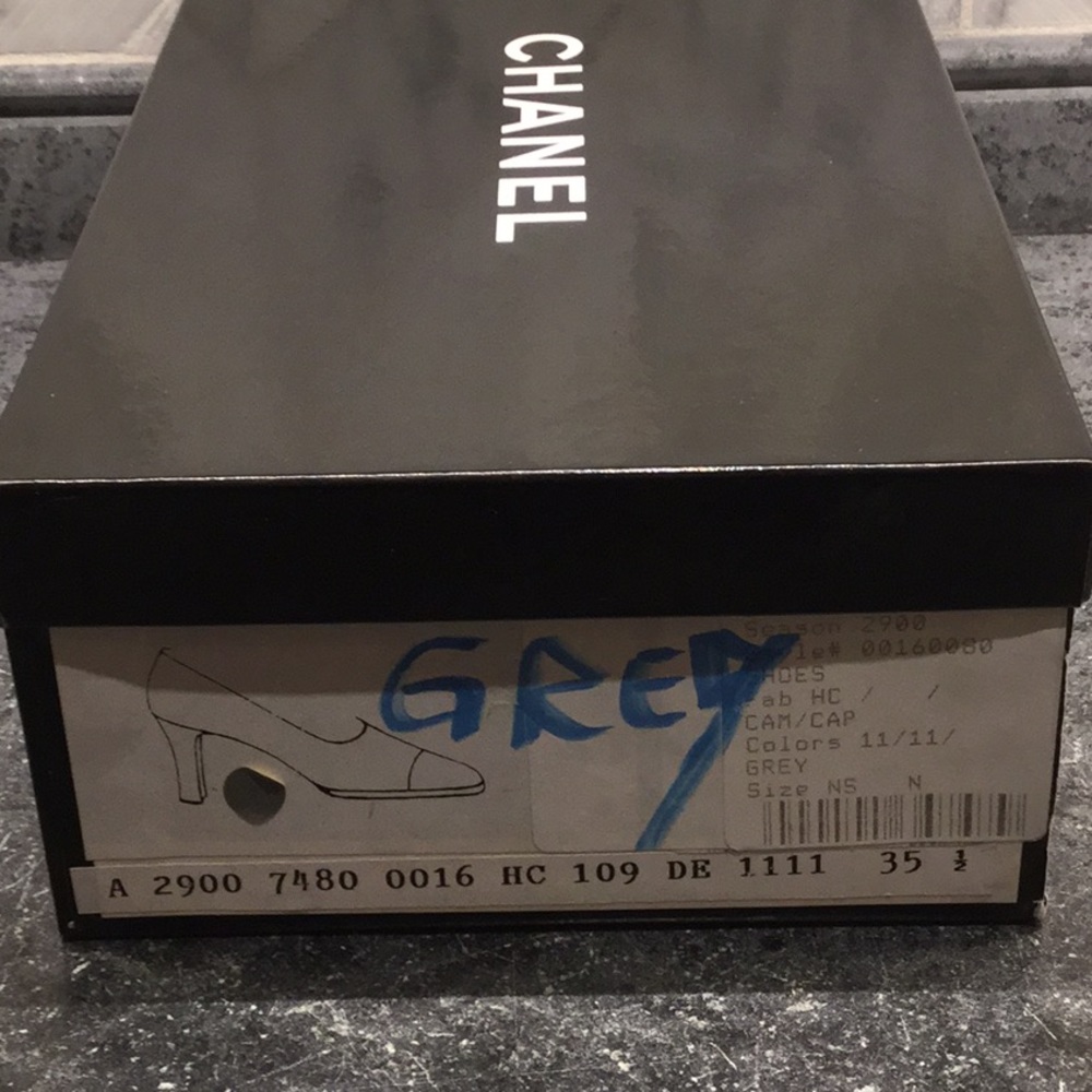 Chanel Suede Platform Pumps - Picture 6 of 6